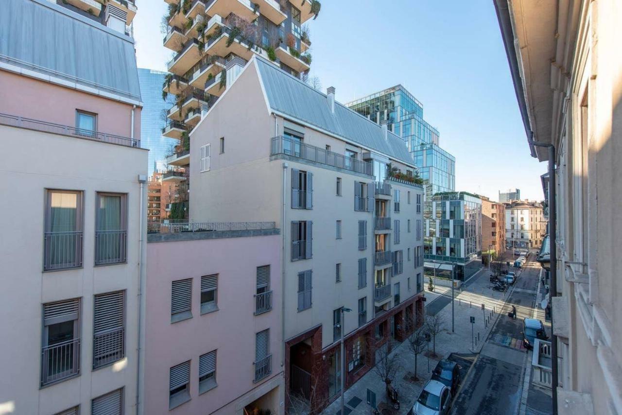 Joivy 1Br Apt In Isola With Stunning View To Bosco Verticale Milaan Buitenkant foto