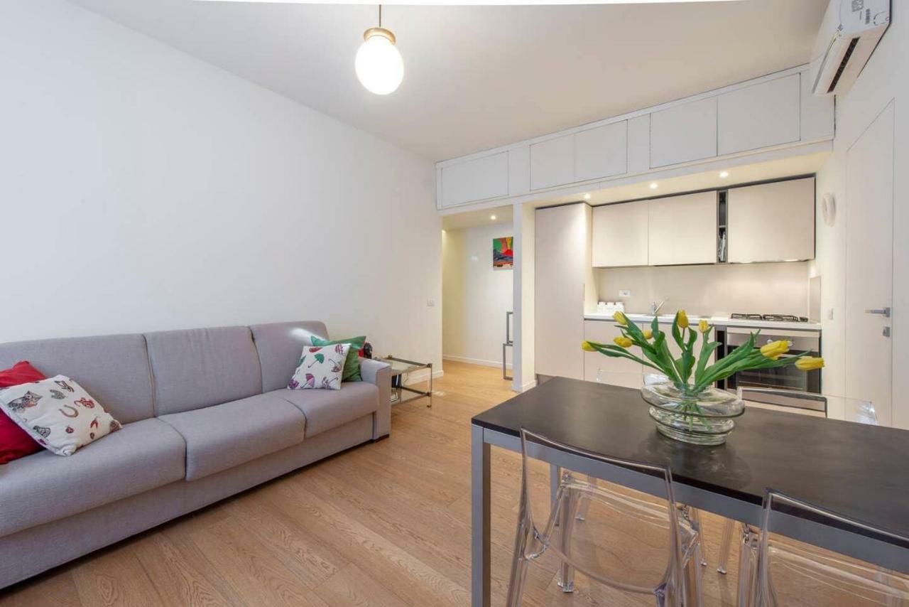 Joivy 1Br Apt In Isola With Stunning View To Bosco Verticale Milaan Buitenkant foto